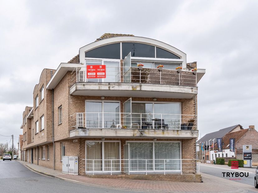 Energiezuinig appartement op unieke locatie te Oekene (Roeselare).&lt;br /&gt;
De ligging is perfect gesitueerd nabij de oprit van de E403 en het nieuwe AZ