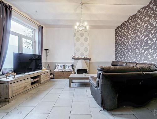                                         Woning te koop in Meslin-l'Evêque, € 270.000
