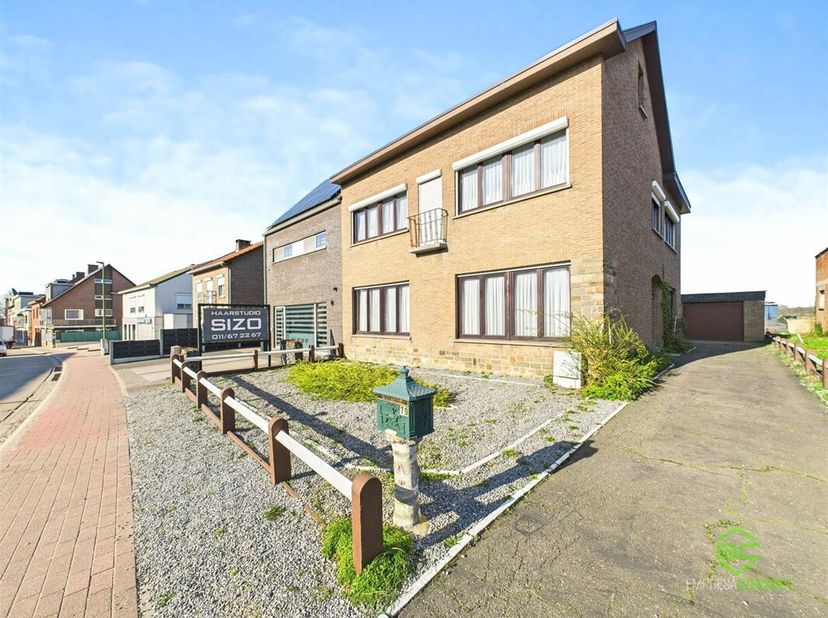 + Als u op onze eigen website (www.empresaconsult.be) naar deze woning doorklikt, vindt u alle info en een volledige 360° impressie! +&lt;br /&gt;
In het ce