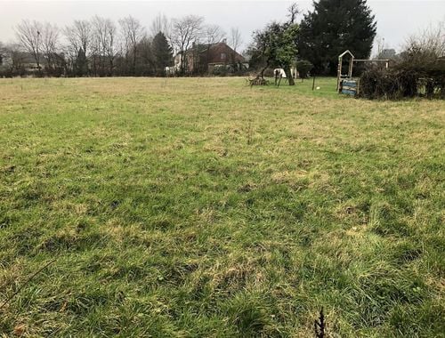                                         Bouwgrond te koop in Momignies, € 54.000
