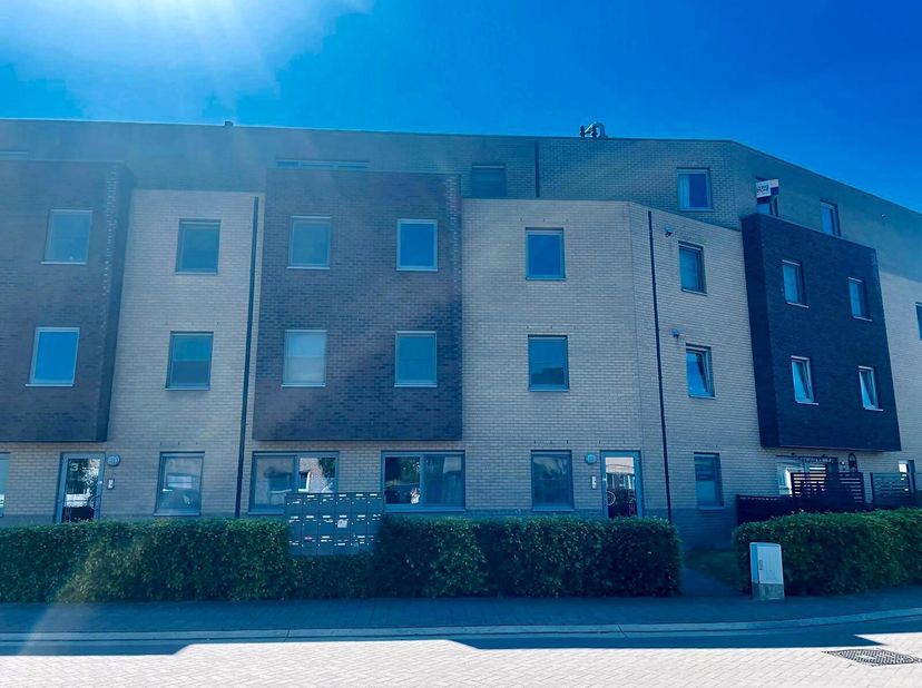 Gezellig appartement te huur in rustige buurt van Tienen.&lt;br /&gt;
Dit aangename appartement bevindt zich in een rustige straat en biedt alles wat u nodi