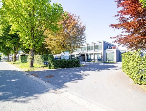                                         Bureaux à louer à Nivelles, € 2.500
