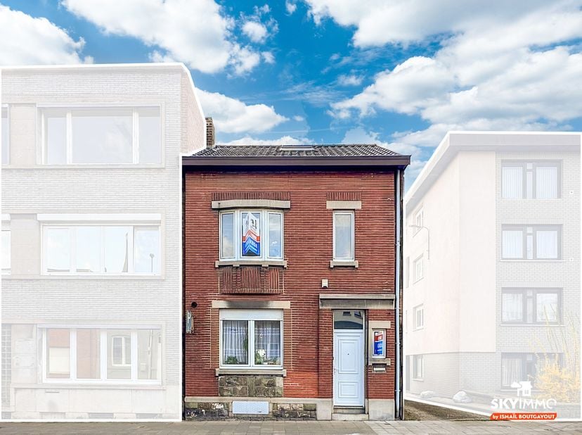 L&#039;agence Skyimmo a le plaisir de vous présenter cette charmante maison entièrement rénovée allie confort moderne et prestations de qualité.&lt;br /&gt;
Elle