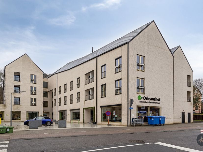 Meer info of een bezichtiging inplannen kan via 019 199 343 of via jonathan@homixx.be&lt;br /&gt;
Deze assistentiewoning is gelegen pal tegen het centrum va