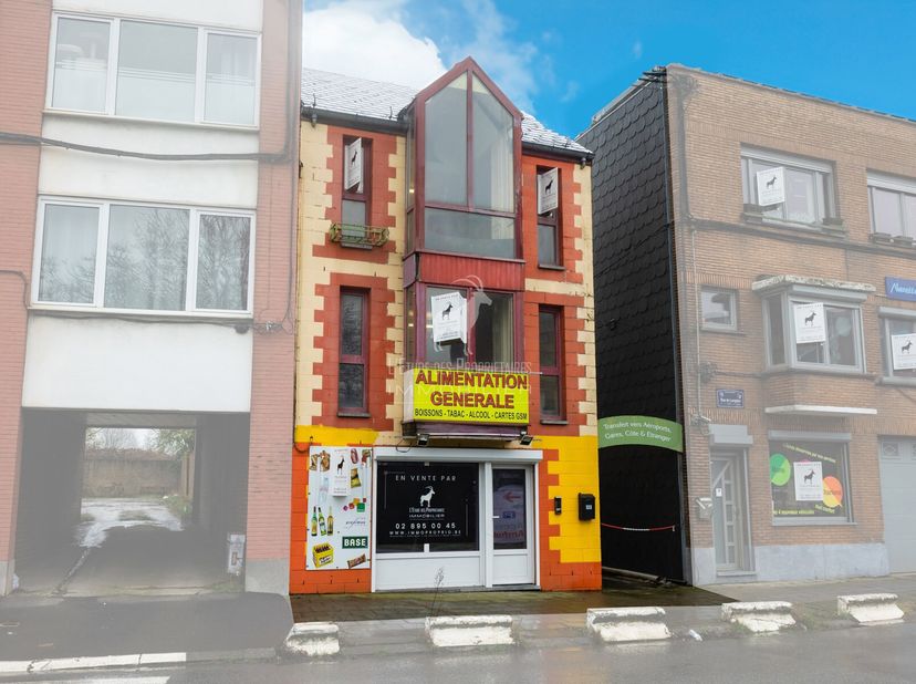 Referentie van het bureau: V7170-385&lt;br /&gt;
*** VIRTUELE TOUR: https://envisite.net/vtour/fr/29pv6o/frame ***&lt;br /&gt;
Ontdek dit prachtige gebouw gelegen