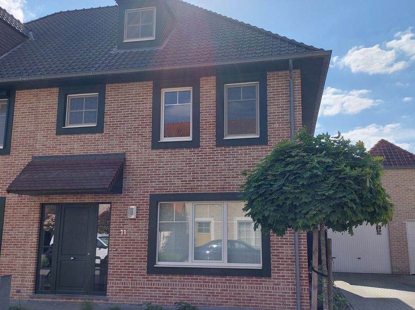 Maison à vendre
                    à 2400 Mol