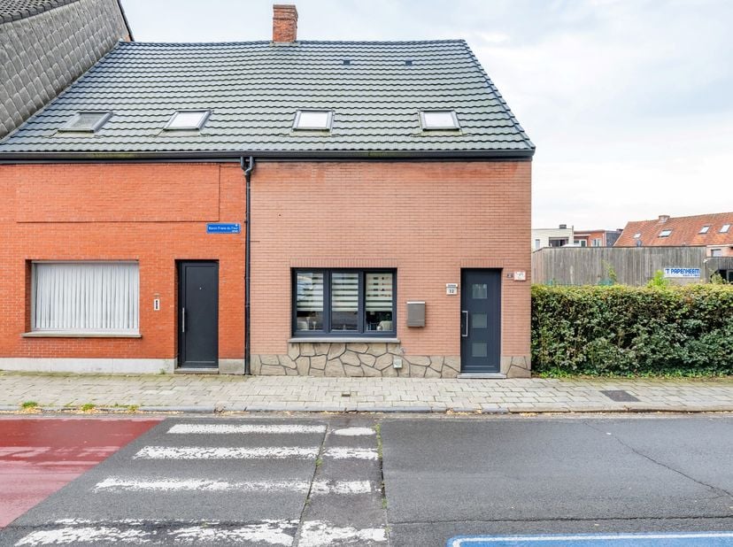 Instapklare woning op wandelafstand van de grote markt in het centrum van Turnhout.&lt;br /&gt;
Deze zeer goed onderhouden woning treffen we aan in het cent