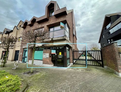                                         Kantoorruimte te huur in Sleidinge, € 1.500
