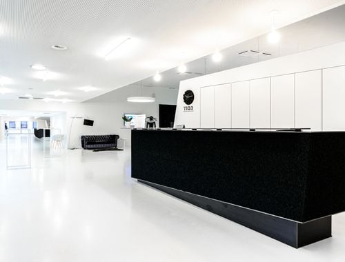                                         Bureaux à louer à Renaix, € 575
