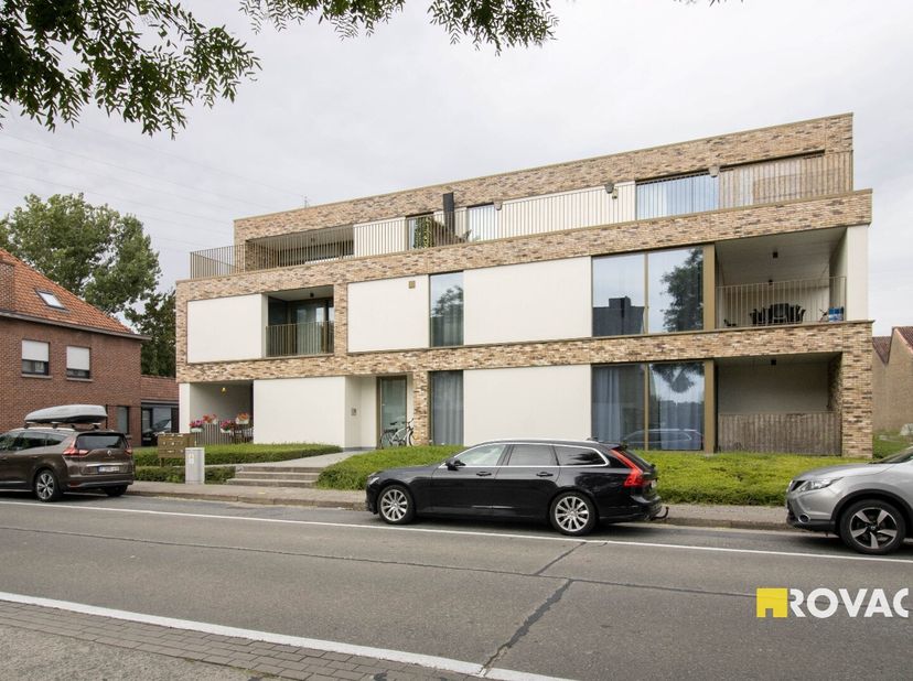 Appartement à louer
                    à 8870 Emelgem