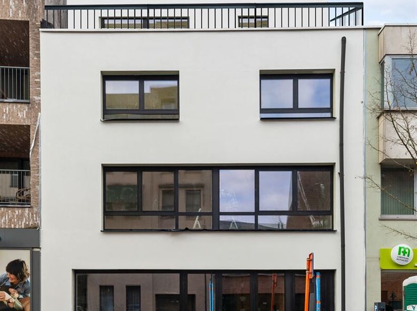 Appartement à vendre
                    à 2400 Mol