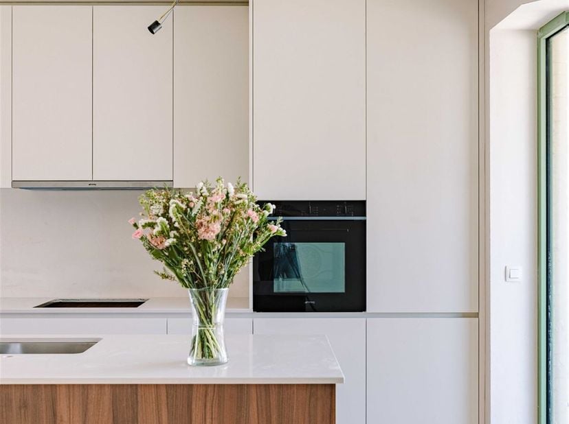 Wonen in Noci&lt;br /&gt;
Een kleinschalig nieuwbouwproject met 6 appartementen en een handelsruimte in het bruisende Destelbergen. &lt;br /&gt;
Dankzij de groene