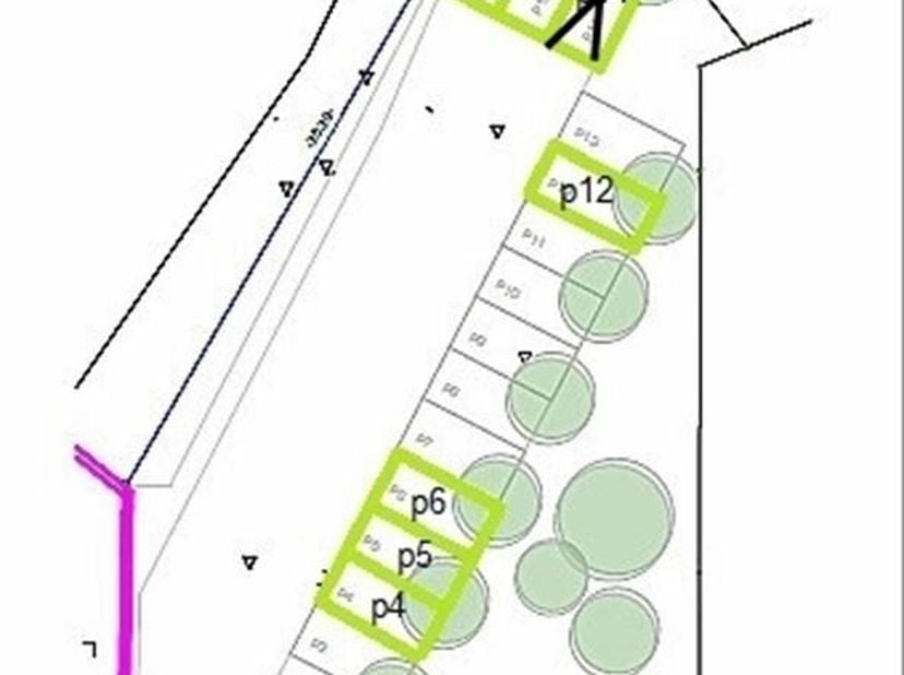 7 AUTOSTAANPLAATSEN TE KOOP IN HET CENTRUM VAN BORGLOON!&lt;br /&gt;
PRIJS OP AANVRAAG&lt;br /&gt;
Het gaat hier wel degelijk om niet overdekte autostaanplaatsen,