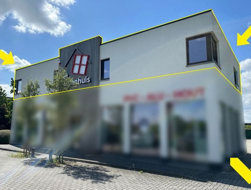                                         Immeuble de bureaux à louer à Olen, € 795
