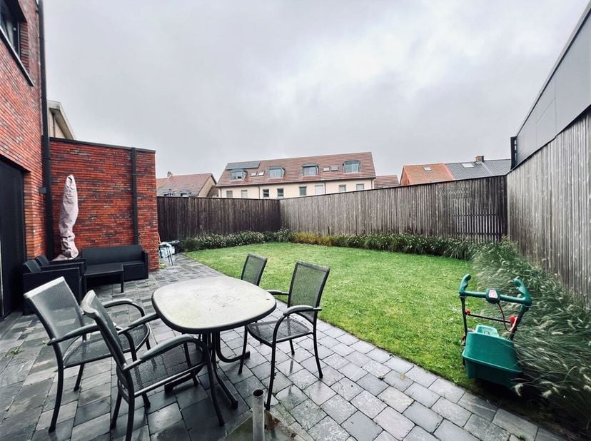 Appartement à louer
                    à 9120 Vrasene