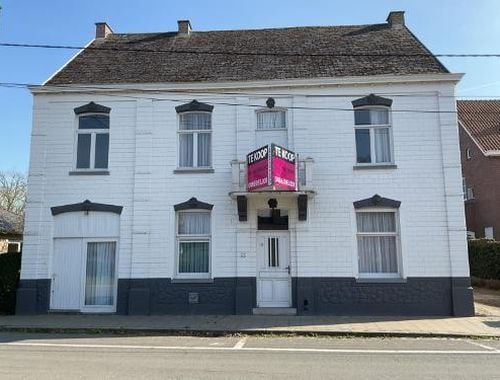                                         Maison à vendre à Kaprijke, € 450.000

