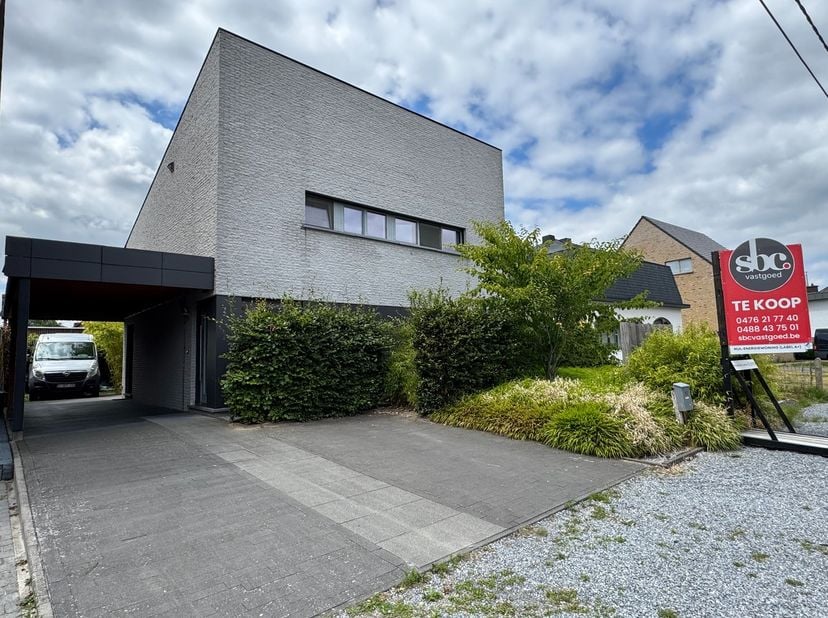 Maison à vendre
                    à 3540 Schulen