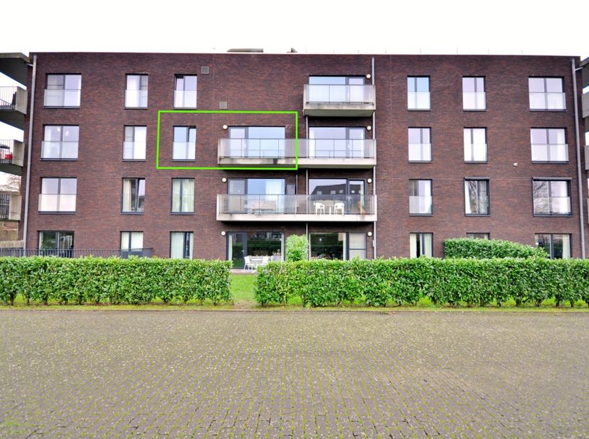 Ce luxueux appartement de vie assistée permet de vivre sans souci à proximité du centre d&#039;Audenarde. Cet appartement de service est situé dans la réce