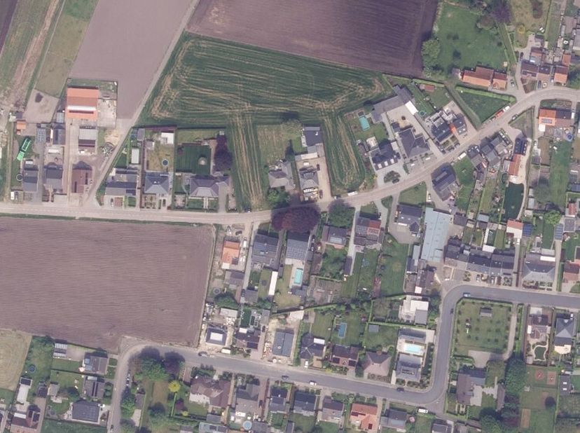 Specificaties van deze bouwgrond:&lt;br /&gt;
- linkse lot 7A VERKOCHT ONDER VOORWAARDEN&lt;br /&gt;
- rechtse lot 7B circa 546 m²&lt;br /&gt;
- straatbreedte perceel c