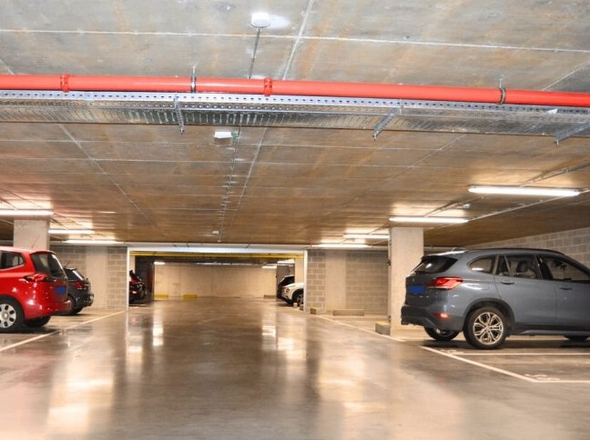 Garage à vendre
                    à 9052 Zwijnaarde