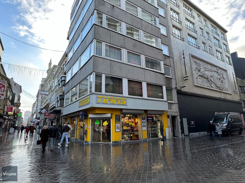 Bien professionnel à louer
                    à 8400 Oostende