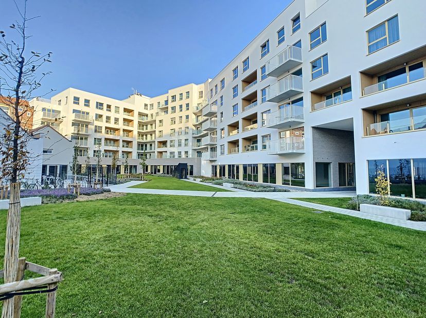 Foto&#039;s van een vergelijkbare appartement : In het hart van Brussel, in de wijk Brunfaut, heeft Home Invest Belgium met succes een voormalige semi-indu