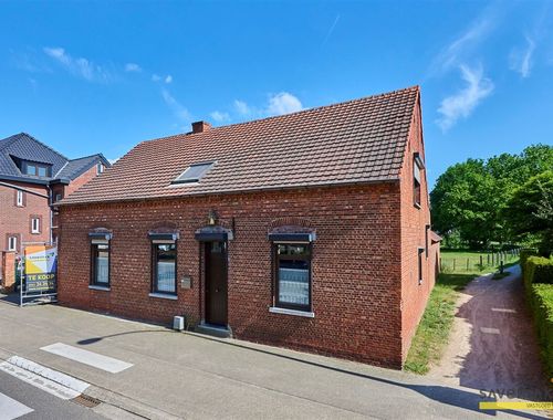                                         Maison à vendre à Koersel, € 287.000
