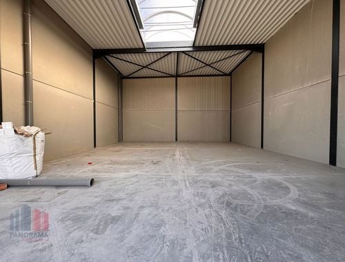                                         Bâtiment d’entreprise à vendre à Pittem, € 260.000
