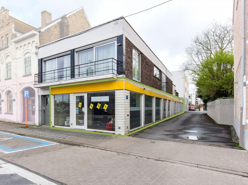 Bien professionnel à louer
                    à 8600 Diksmuide