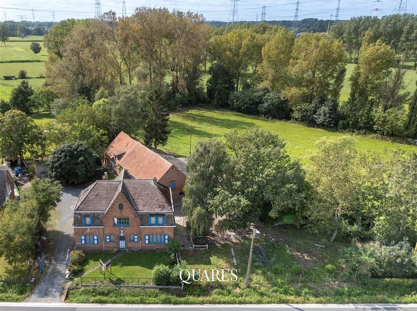 U wenst uw droomproject te realiseren? U zoekt een combinatie van landelijke wonen en hippisch vastgoed? Lees dan verder!&lt;br /&gt;
Deze authentieke vrijs