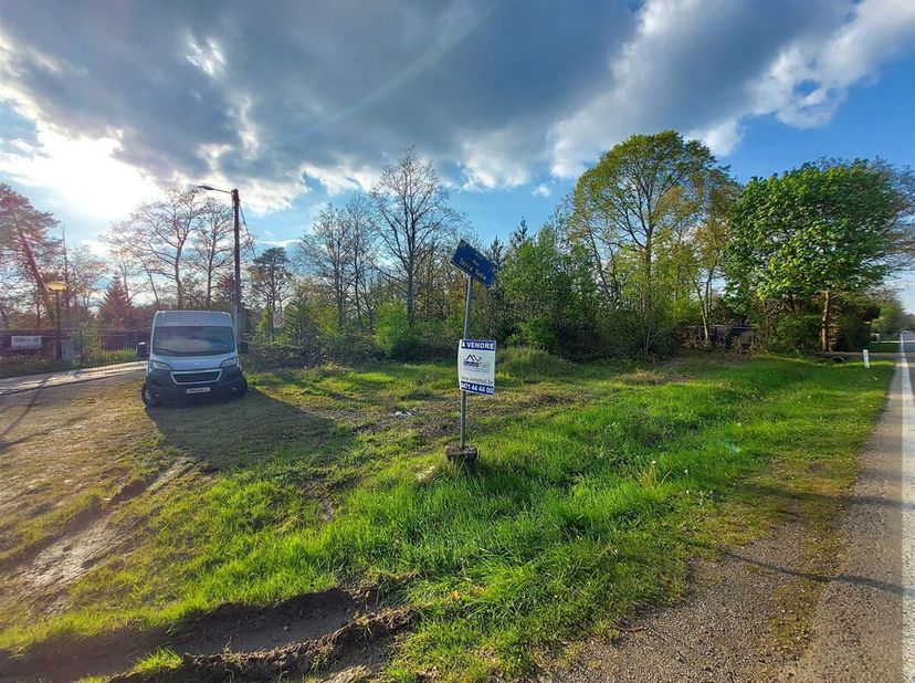 IMMOHALI verkoopt BOUWGROND voor een vakantiewoning te Erezée  Soy  LOT 310&lt;br /&gt;
zone B op 13a81ca rechtover LOT 214 ook te koop bij IMMOHALI.be &lt;br