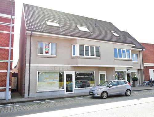                                         Commerce à louer à Assebroek, € 720
