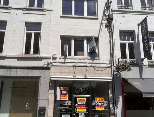                                         Handelsgelijkvloers te koop in Wavre, € 190.000
