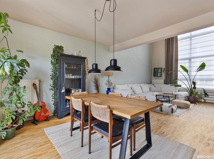 Appartement duplex meublé et élégant avec 2 chambres à louer dans le charmant quartier de Harmonie&lt;br /&gt;
Situé au quatrième étage dun immeuble bien en