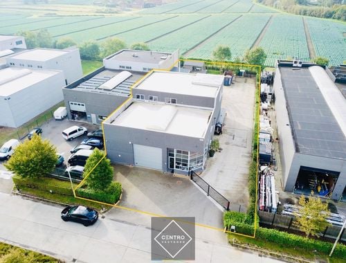                             Entrepôt avec habitation à vendre à Oudenburg
