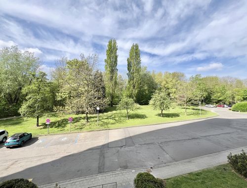                                         Appartement te koop in Sint-Lambrechts-Woluwe, € 290.000
