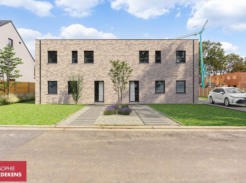 Meer info op www.steevast.be&lt;br /&gt;
Bent u op zoek naar een uiterst energie neutrale en liefst ook nog een perfect afgewerkte nieuwbouw woning? Aan het