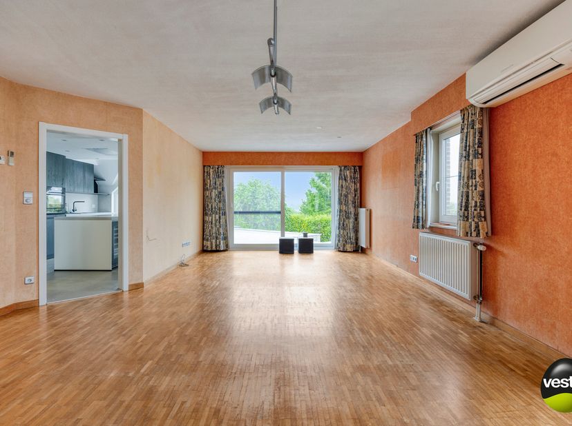 Instapklare, energiezuinige woning in het rustige Vliermaal (Kortessem), Loostraat 10.&lt;br /&gt;
&lt;br /&gt;
Welkom in deze hedendaagse, halfopen gezinswoning,