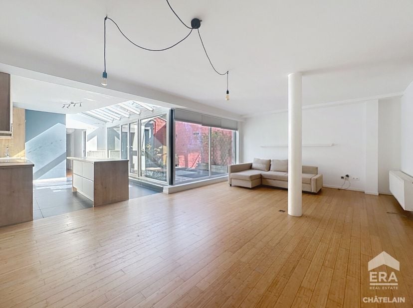 Elsene  Appartement met 2 slaapkamers en terras, vlak bij de Vijvers van Elsene Ideaal gelegen in de Borrensstraat, op een steenworp van de Vijvers va