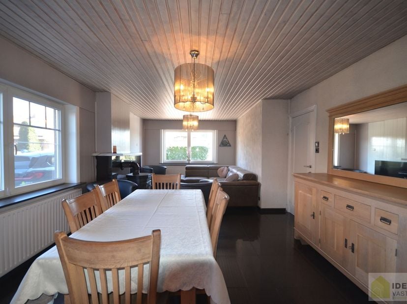 !! GELIEVE U PER MAIL AAN TE MELDEN!!&lt;br /&gt;
&lt;br /&gt;
IDEALIS VASTGOED – CHARMANTE EENGEZINSWONING MET 3 SLAAPKAMERS, LICHTRIJKE LEEFRUIMTE, HEERLIJKE TU