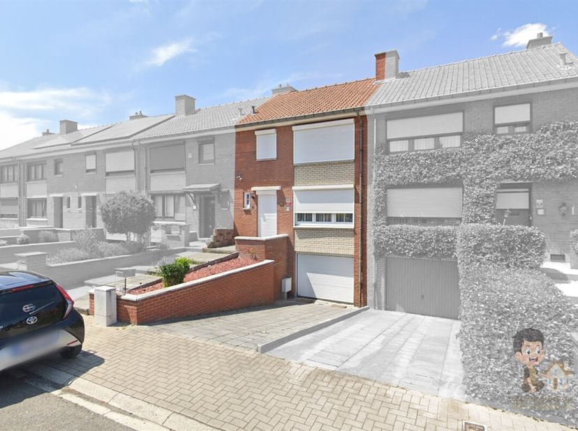 À VENDRE : Charmante maison 3 chambres dans un quartier calme&lt;br /&gt;
OFFRE A PARTIR DE 260 000 &lt;br /&gt;
Située dans un environnement paisible, cette mais
