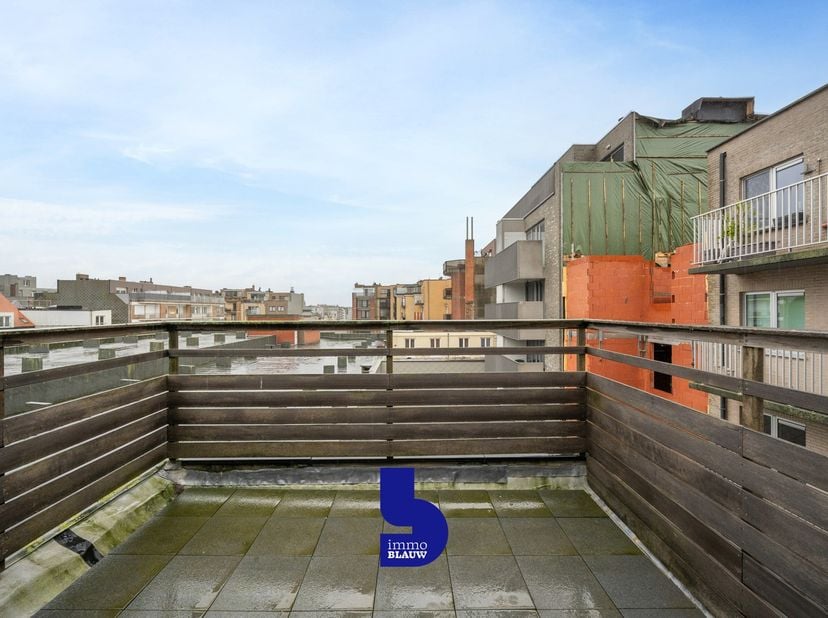 Appartement met zonovergoten terras op toplocatie. &lt;br /&gt;
&lt;br /&gt;
Instapklaar 1-slaapkamerappartement, ideaal gelegen vlak bij het strand, de Zeedijk,