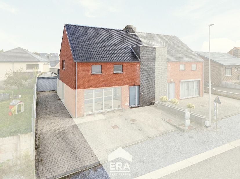 Appartement à vendre
                    à 3670 Meeuwen