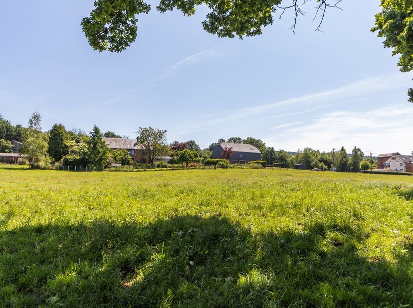 L&#039;agence Antoine Immobilier de Stavelot vous présente cette parcelle d&#039;une superficie de +/-1679m2 (LOT S1) située à Masta, sur la commune de Stavelot