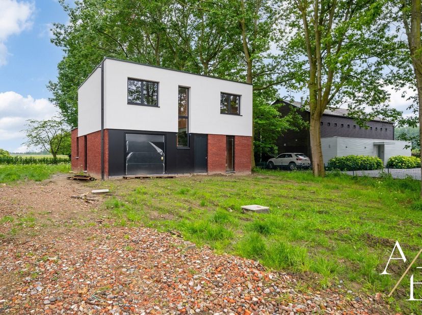 Bent u op zoek naar een nieuwbouwwoning in een goed bereikbare, maar toch groene omgeving te Wichelen?&lt;br /&gt;
Access Estate biedt u een exclusieve nieu