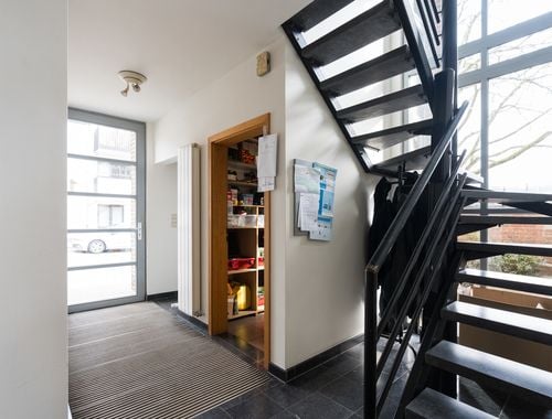                                        Immeuble de bureaux à vendre à Genval, € 525.000
