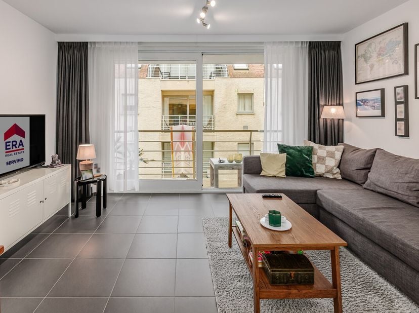Te huur: Ongemeubeld appartement met 1 slaapkamer in centrum Nieuwpoort-bad.Ontdek dit centraal gelegen, ongemeubeld appartement op de 4e verdieping,
