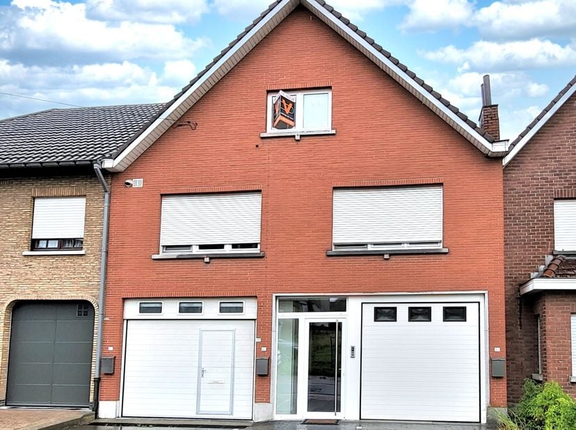 Appartement à louer
                    à 9420 Erondegem