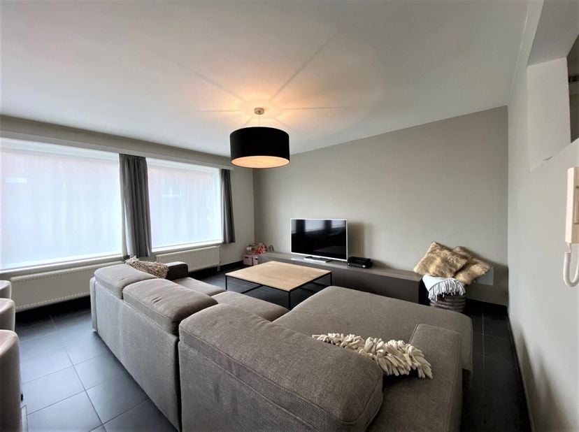 Appartement à louer
                    à 8700 Aarsele