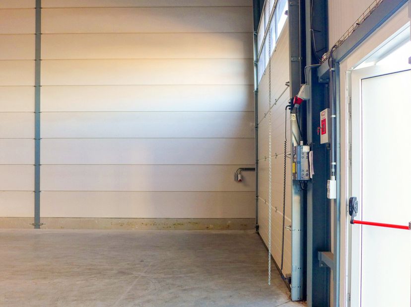 Emplacement et accessibilité&lt;br /&gt;
 À seulement 400 m de lE17&lt;br /&gt;
 Connexion rapide au centre-ville et zones industrielles&lt;br /&gt;
 Aménagement et fin